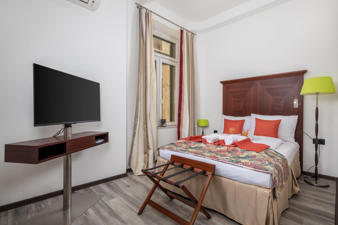 Apartamento Continentale Rijeka Exterior foto