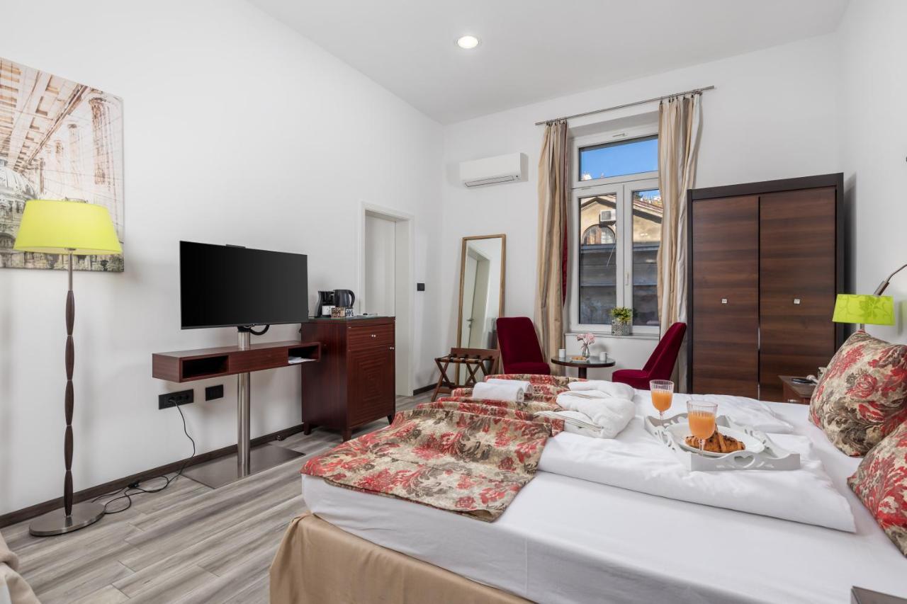 Apartamento Continentale Rijeka Exterior foto